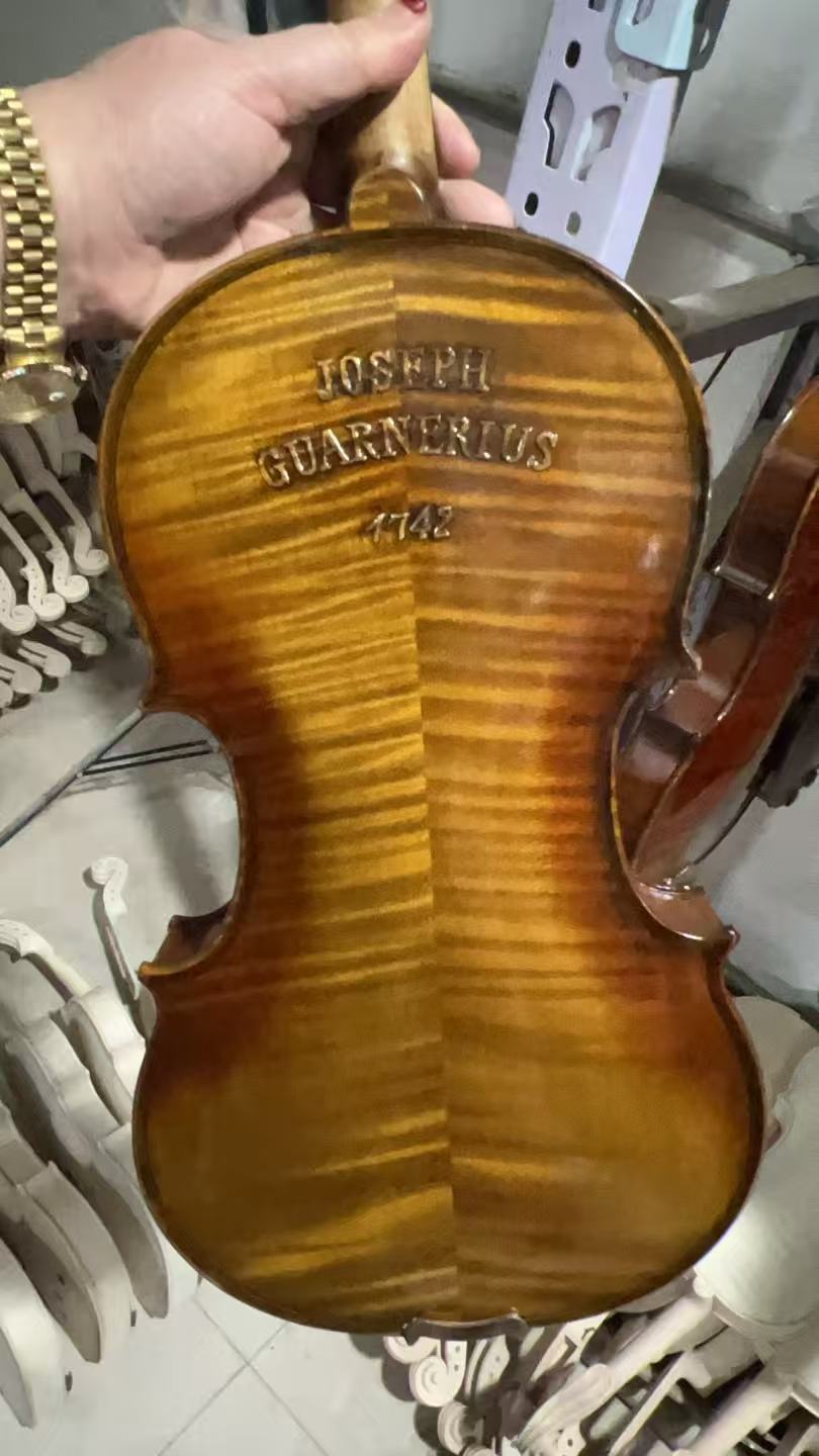 Musical Instrument Online - Instrumentos Musicales, Violín 4/4 Tallado 1742,